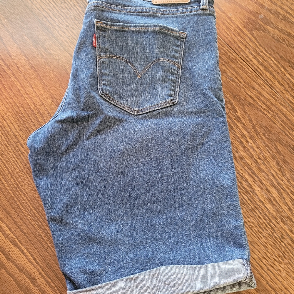Levi's Denim Blue Jean Shorts Size 32